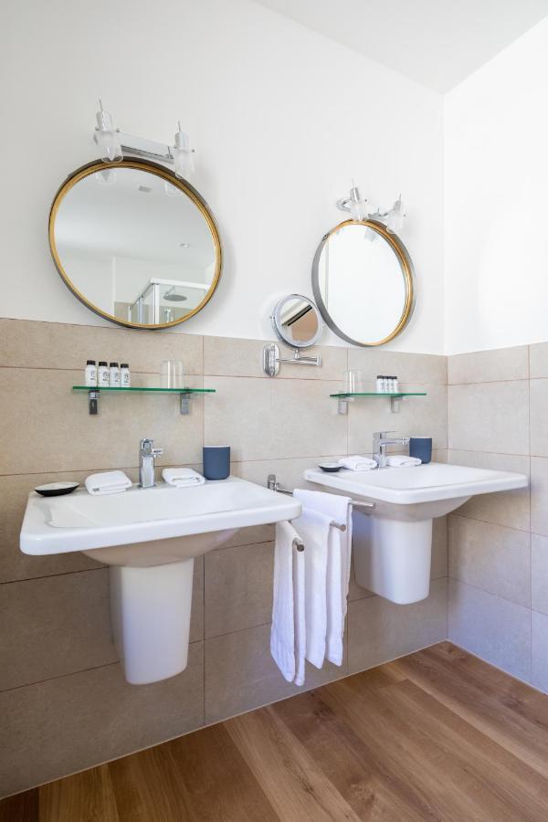 Vis A Vis Apartments ترييستي المظهر الخارجي الصورة